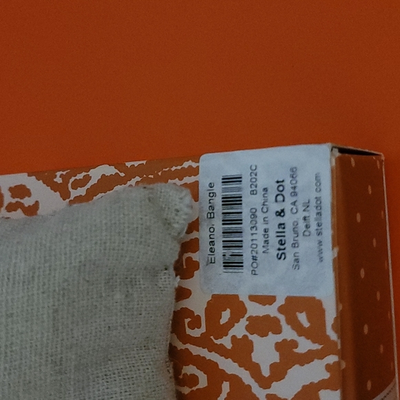 Stella & Dot Eleanor Bangle - Picture 10 of 10